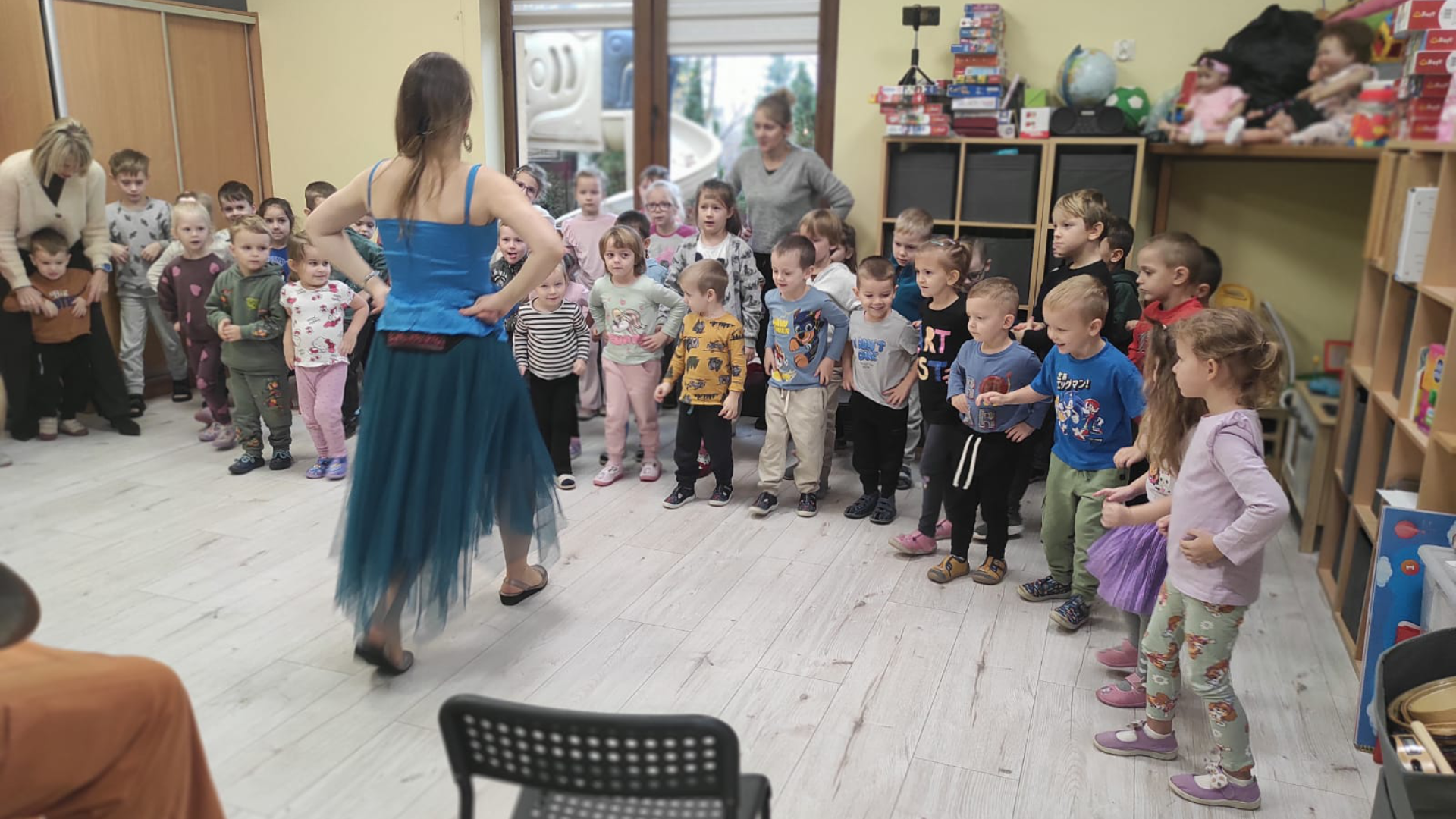 O Polsce, Warsie i Sawie – opowiadają instrumenty dęte.